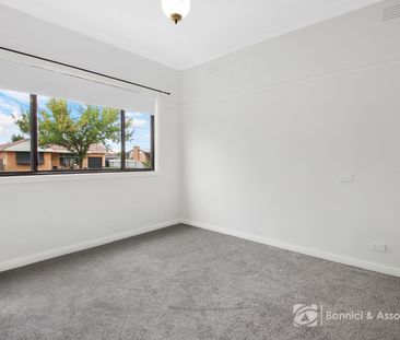 542 Sanders Road, Lavington - Photo 2