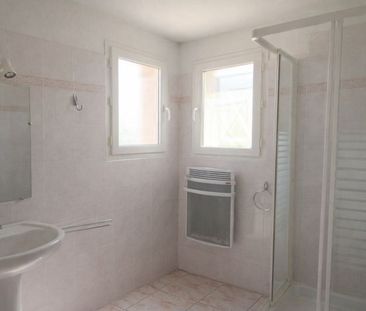 Location Maison 4 pièces 103m² - Photo 2
