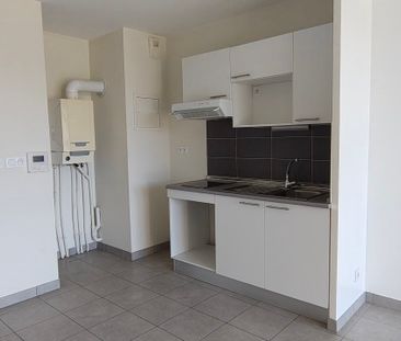 Location Appartement 2 pièces 40m² BEAUZELLE 31700 - Photo 3