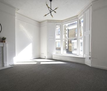 3 bedroom house to rent - Photo 2