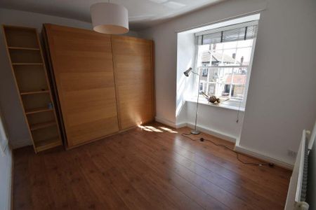 3 bedroom townhouse to rent - Photo 2