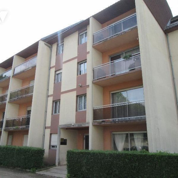 A LOUER: Un appartement de type F3 de 61,18 m² au 1er étage avec ascenseur, situé à AVALLON (... - Photo 1