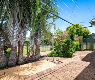 Convenient Living in Everton Park – 2 Bedroom Townhouse - Photo 3