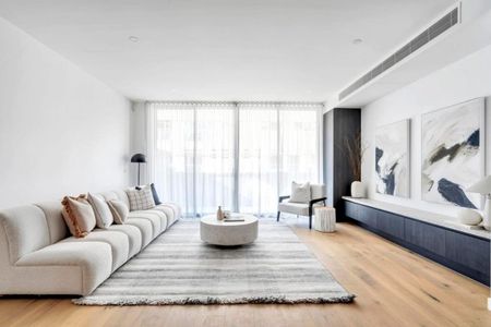 Thinking of selling? Contact our agent - Photo 2