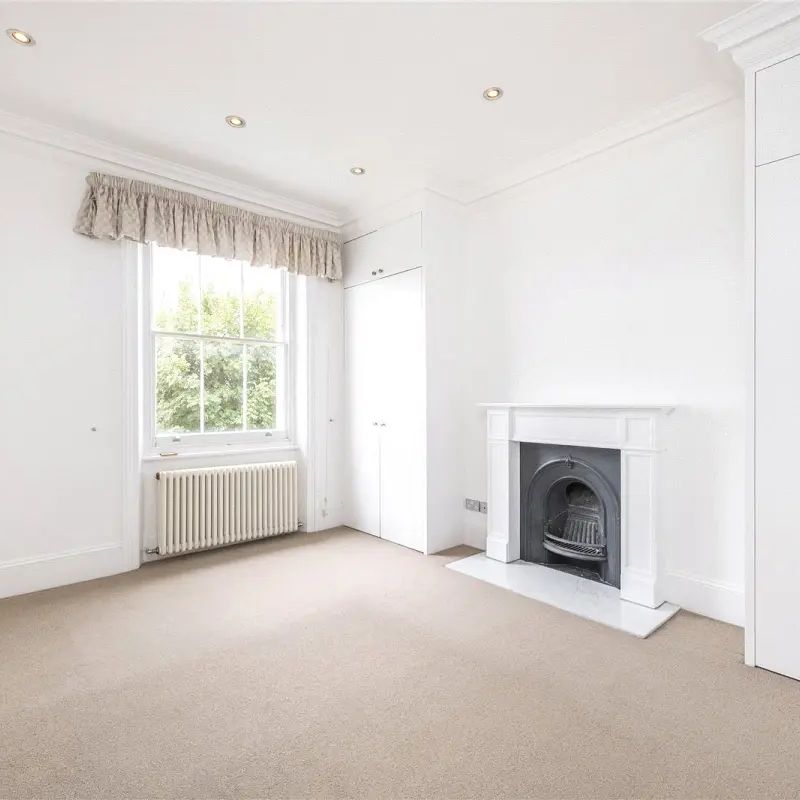 5 bedroom house in Belsize Park - Photo 1