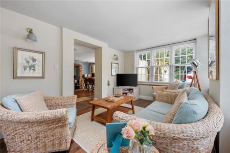 3 bedroom semi-detached house to rent - Photo 4