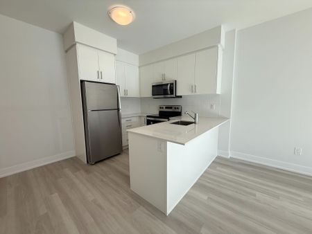 For Lease - 1100 Lackner Place Unit# 213, Kitchener, Ontario - Photo 2