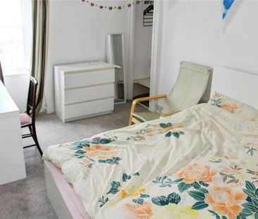 5 bedroom terraced house to rent - Photo 4