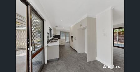 FLEXIBLE FAMILY HOME - Photo 2