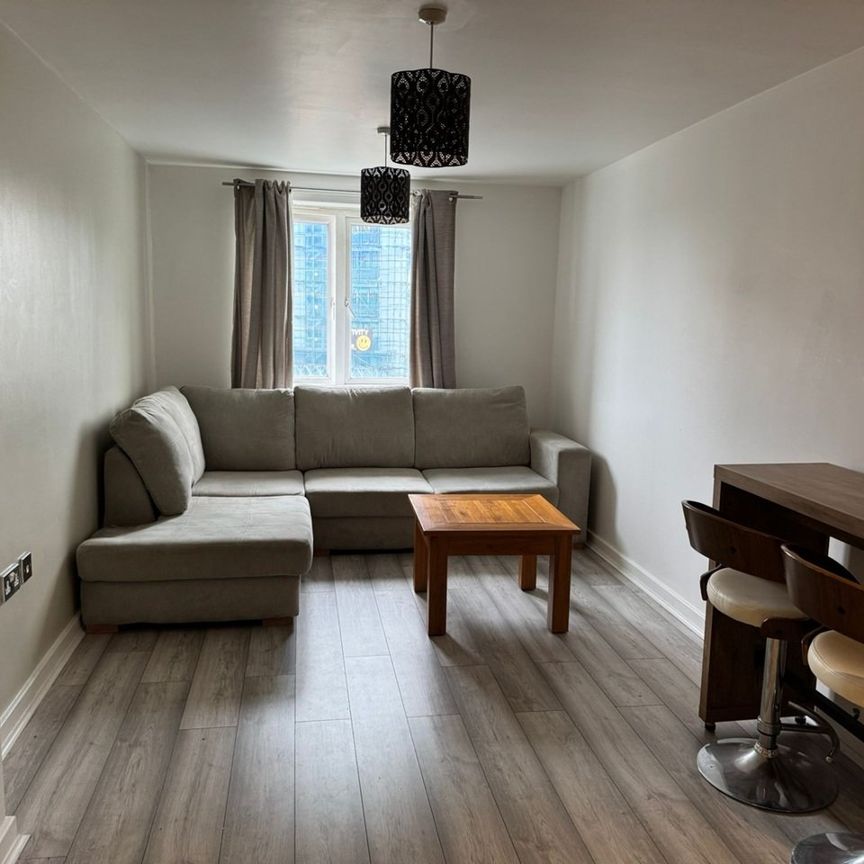 1 Bed Flat, The Zone, NG1 - Photo 1