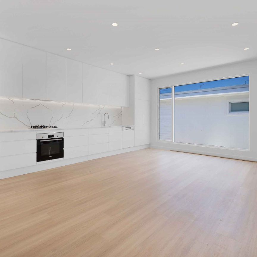 10 Mathewson Street, Eastgardens NSW 2036 - House For Rent | Domain - Photo 1