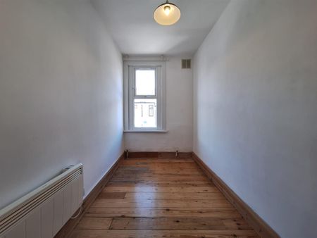 Cheshunt Road, London E7 - Photo 4