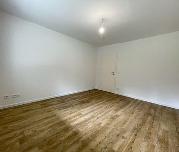 *grün und zentral*modernisierte Balkonwohnung* - Photo 2