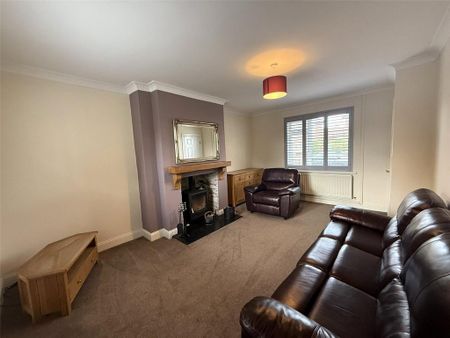 3 bedroom terraced house to rent - Photo 2