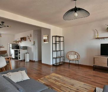 Location Appartement 3 pièces 77m² CHERBOURG-EN-COTENTIN 50100 - Photo 2