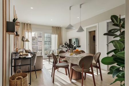 Carrer de Roger de Flor, Barcelona, Catalonia 08013 - Photo 2