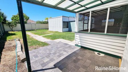 40 Doyle Street, Avondale Heights, VIC 3034 - Photo 2