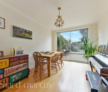 Elgar Avenue - Photo 2