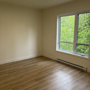 Immeuble - 18 Rue Allen Est, Waterloo 4 Et Demi + Den - Neuf - Waterloo - Photo 3