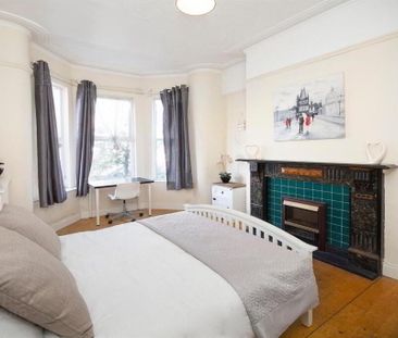 Room 1, 4 Candahar Street, Belfast, BT7 3AQ - Photo 4