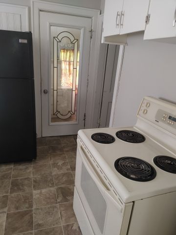 1326 ATHOL 2 BEDROOMS - Photo 5