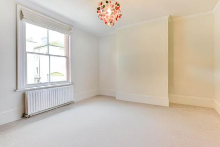 3 bedroom maisonette to rent - Photo 4