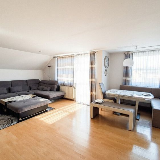 4 Zimmer Mietwohnung mit Loggia in ruhiger Wohnlage - Foto 1