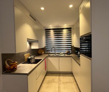 Gezinswoning met 3 slaapkamers in centrum Wingene! - Photo 1
