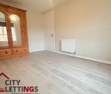 2 Bedroom Flat - Photo 3