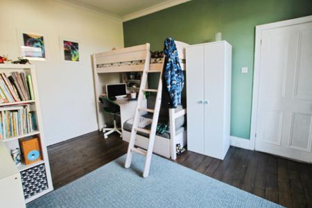 3 bedroom terraced house to rent - Photo 4