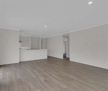 Newly Built Four Bedroom Home in Dawesville - Photo 6