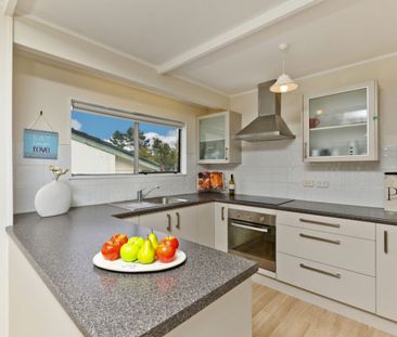 2/25 Woodlands Crescent, Browns Bay - Photo 1