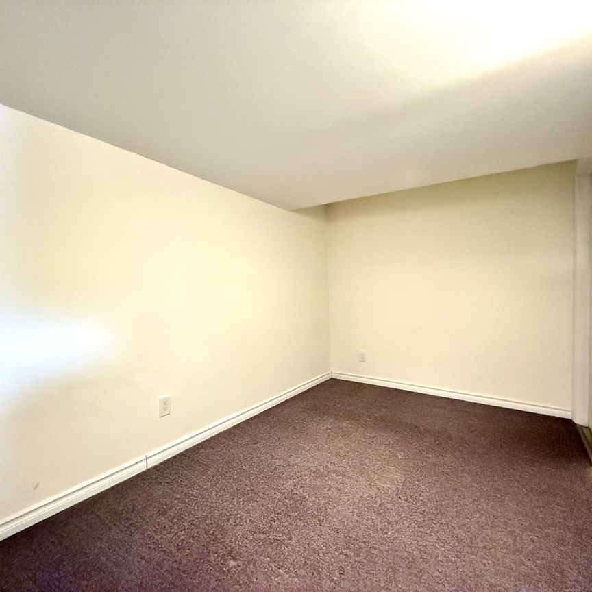 For Lease - 2206 Navaho Drive Unit# B, Belair Park - Copeland Park and Area, Ontario - Photo 1