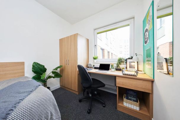 Single Ensuite Premium Rooms - Photo 1