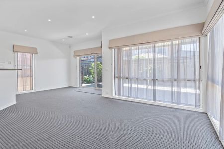 Spacious 4-Bedroom Family Home in Hillside - Photo 2