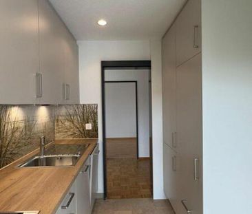 Sonnige 3.5-Zimmer-Wohnung mit moderner Ausstattung und Balkon - Foto 1