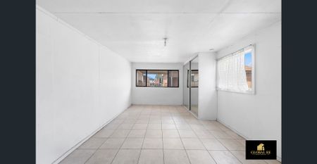 Neat And Tidy 3-Bedroom + Sleep-out In The Heart Of Ashcroft - Photo 2