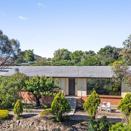 34 Flinders Drive, Valley View, SA 5093 - Photo 3
