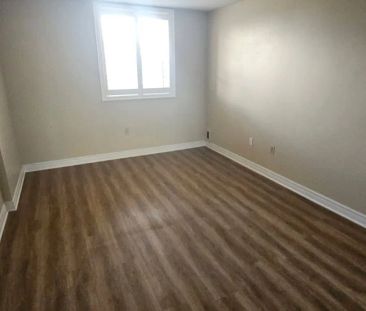 600 Talbot Street #412 - Photo 3