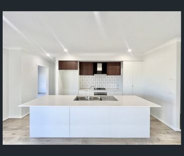 Modern Family Living in the Heart of Charlemont - Photo 5