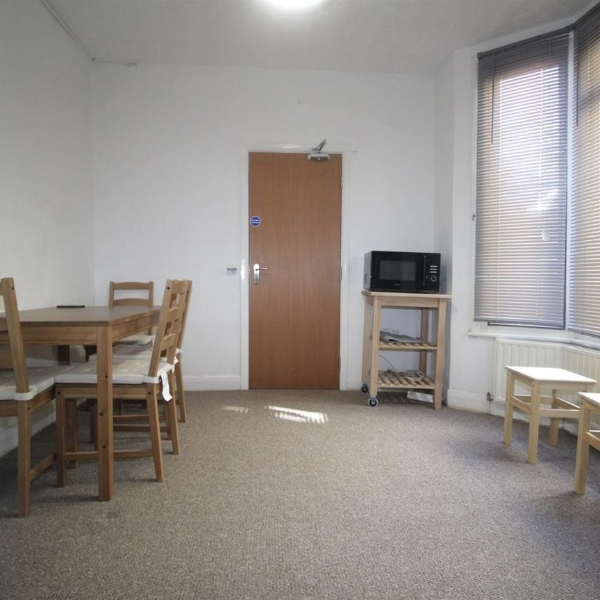 1 Bedroom Room to Rent To Let - Photo 1