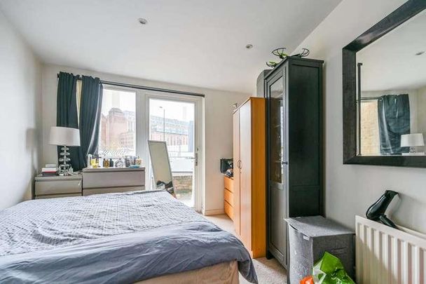 Battersea Park Road, Sw, Battersea, SW8 - Photo 1