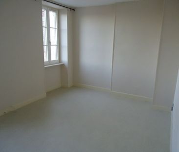 Location Appartement 2 pièces 48m² FOURCHAMBAULT 58600 - Photo 1