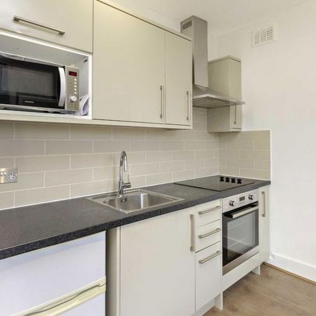 Studio to rent - Photo 3