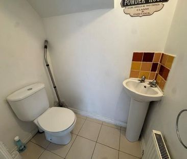 4 bedroom townhouse to rent - Photo 5
