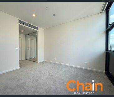 Stylish Modern Living in the Heart of Melrose Park - Photo 3