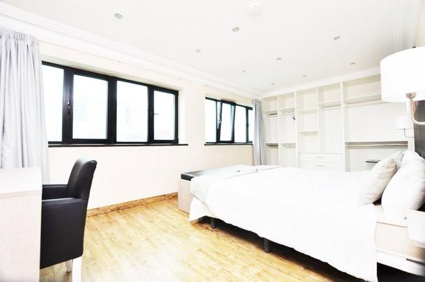 3 bedroom flat to rent - Photo 1