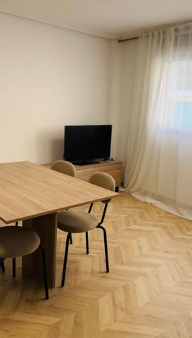 Apartment - Alicante (Centro Tradicional) - Photo 3