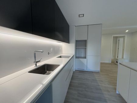 2 Bedroom Apartment, Cascais - Photo 3