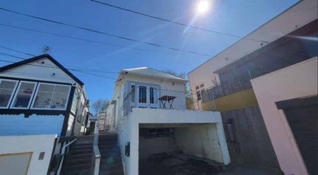 Warm and Inviting in Berhampore - Photo 5